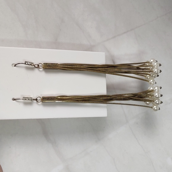 Pearl/Chain Tassel Earrings - Picture 2 of 4